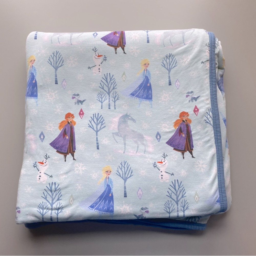 Little Sleepies Frozen Anna and Elsa Large Cloud Blanket ❄️